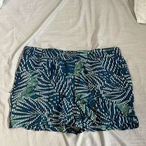floral pattern shorts